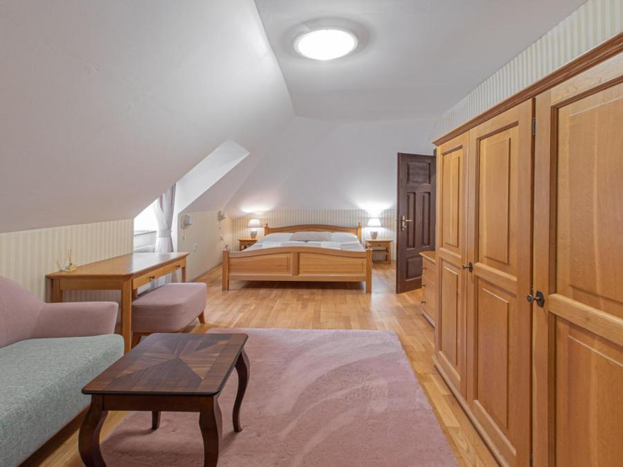 Hotel Salamander - Garni Banska Stiavnica Exterior photo