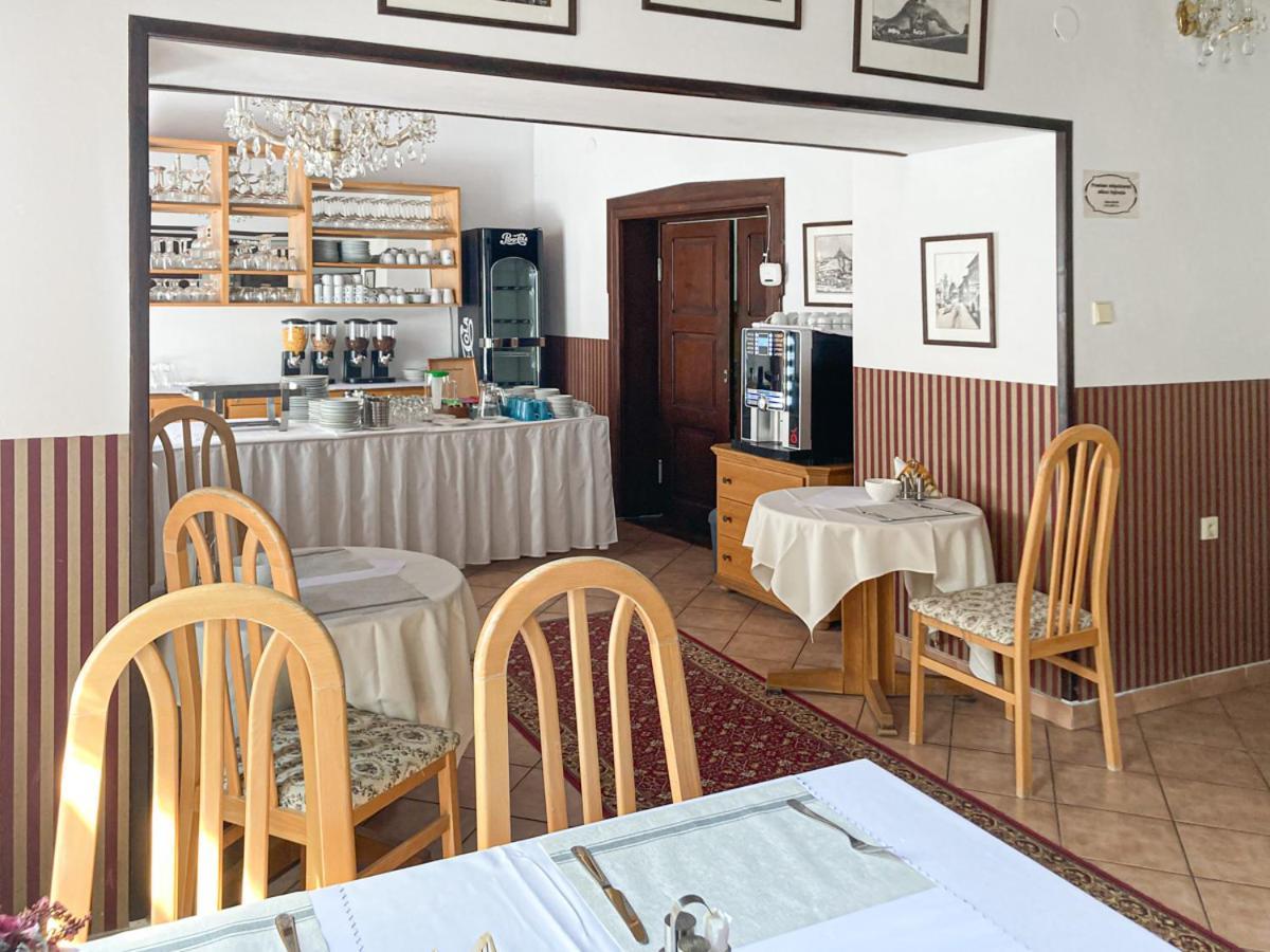 Hotel Salamander - Garni Banska Stiavnica Exterior photo