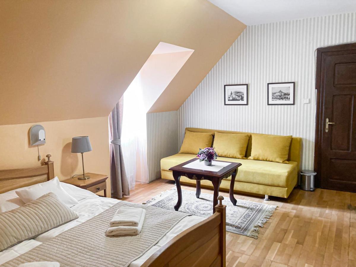 Hotel Salamander - Garni Banska Stiavnica Exterior photo
